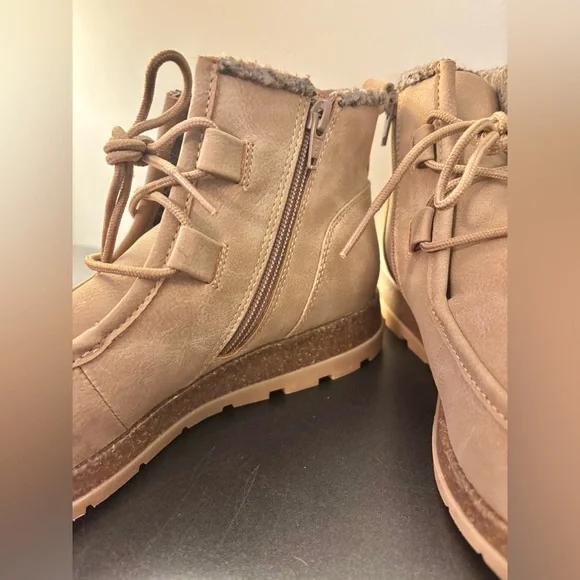 Euro Soft Larabee shoes women size 8.5 - Picture 2 of 6